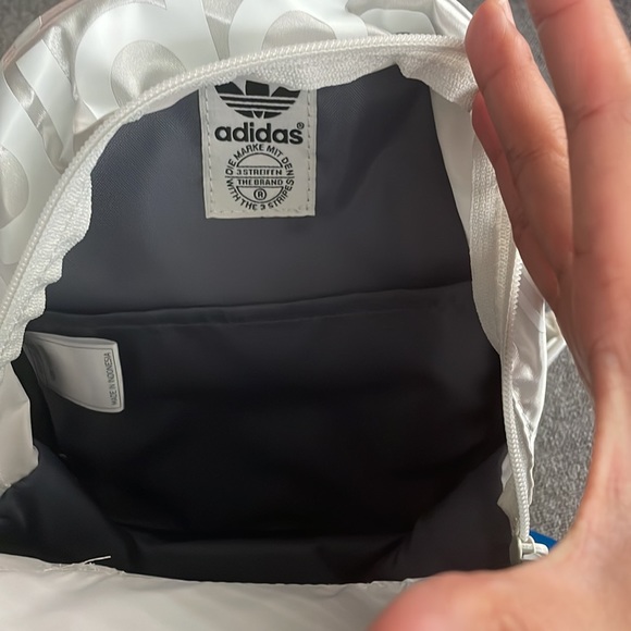🎈SOLD🎈Adidas Santiago Mini Backpack - Picture 4 of 7